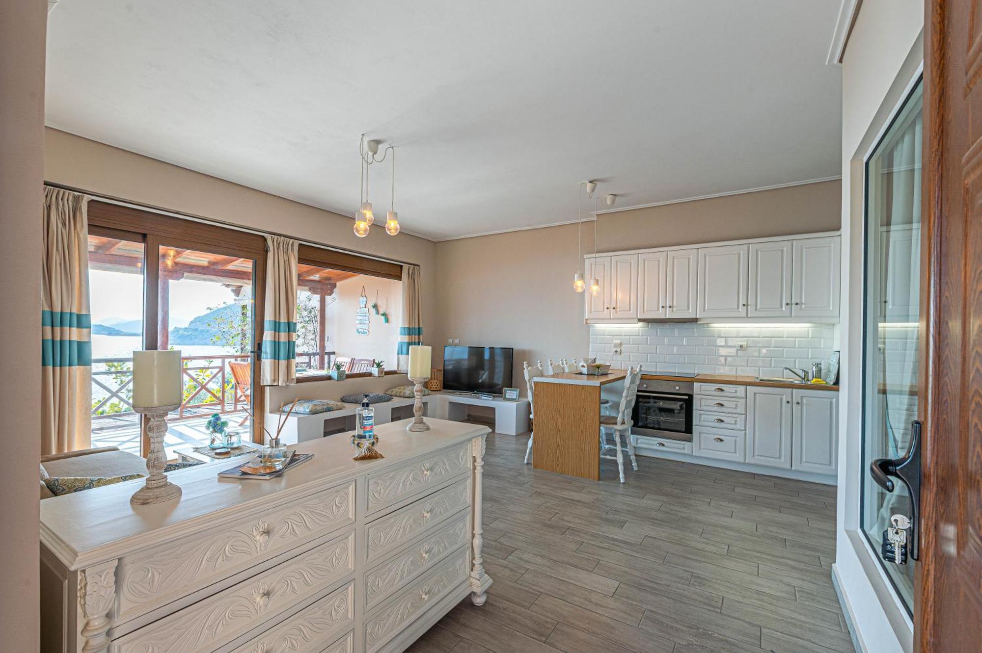 Paralio Astros Beachfront Suites Xiropigado Exteriér fotografie