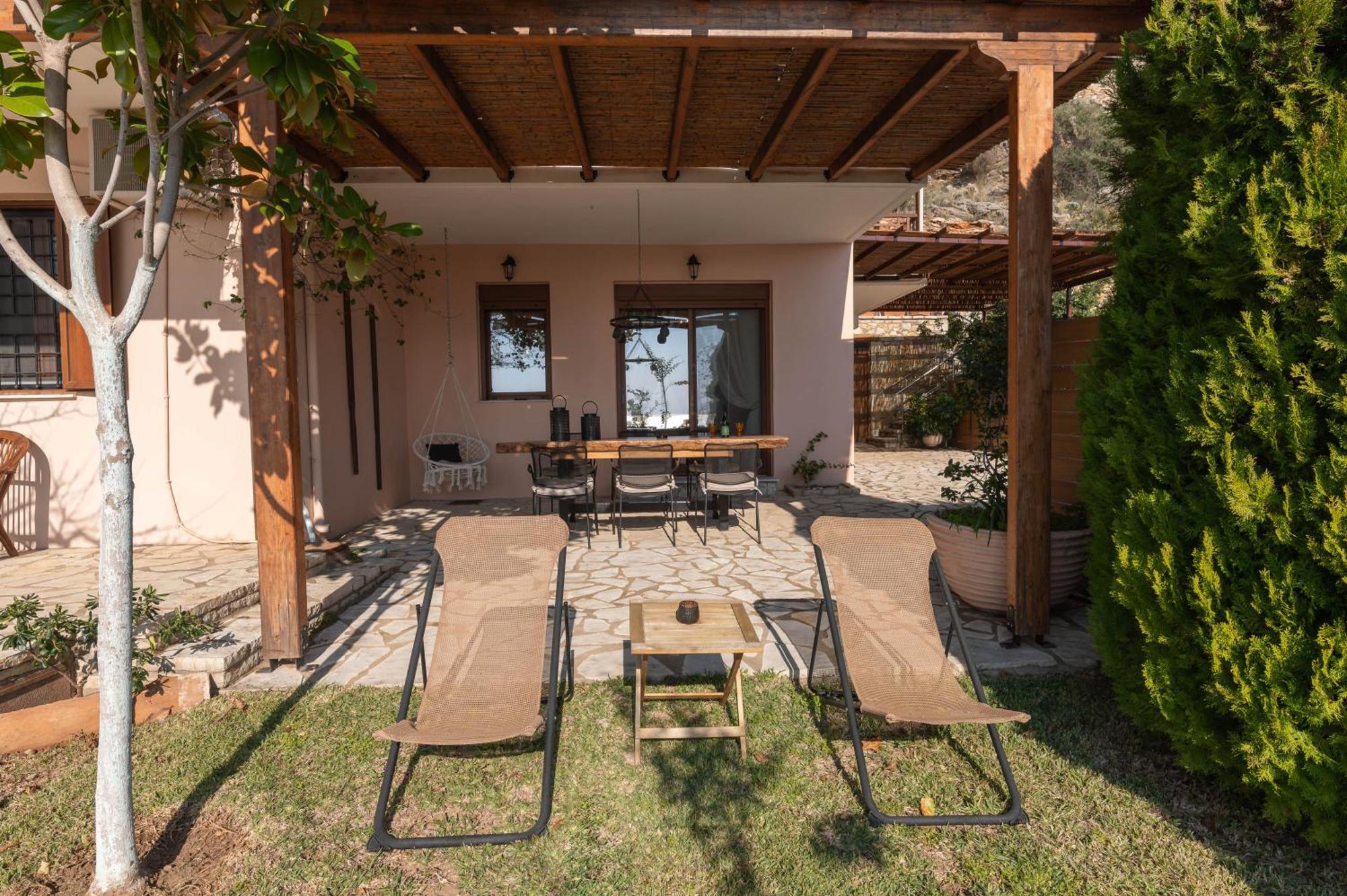 Paralio Astros Beachfront Suites Xiropigado Exteriér fotografie