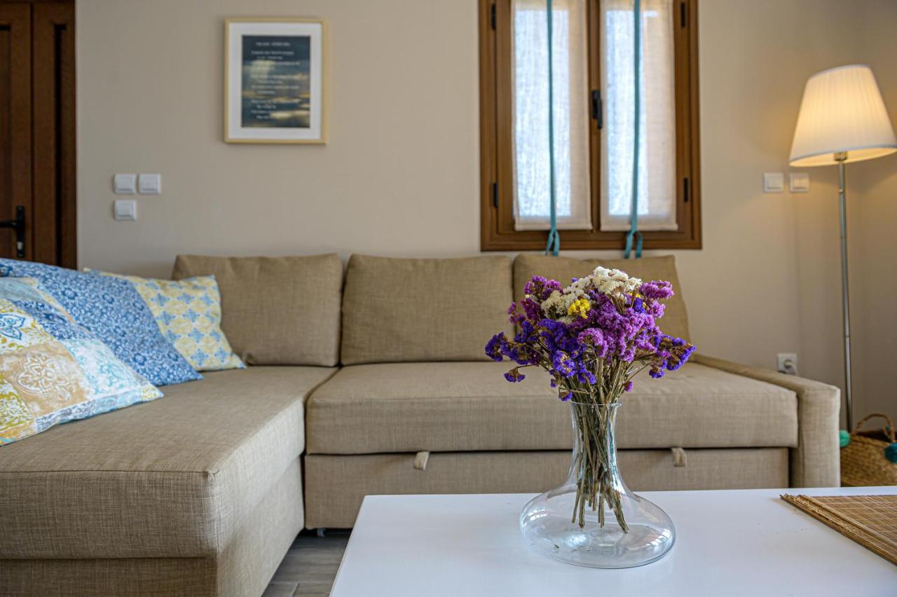 Paralio Astros Beachfront Suites Xiropigado Exteriér fotografie