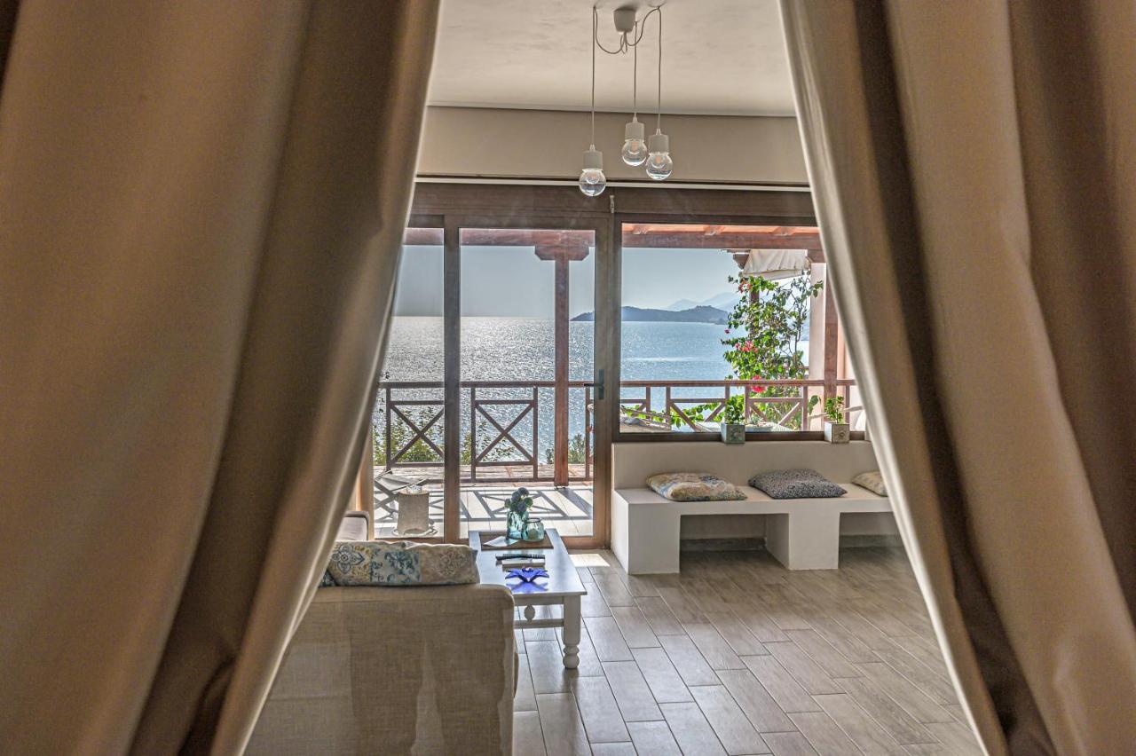 Paralio Astros Beachfront Suites Xiropigado Exteriér fotografie