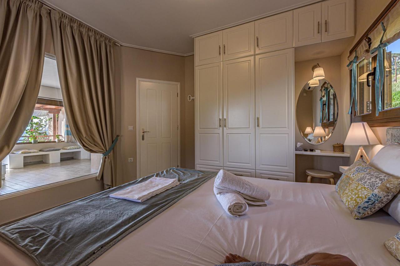 Paralio Astros Beachfront Suites Xiropigado Exteriér fotografie