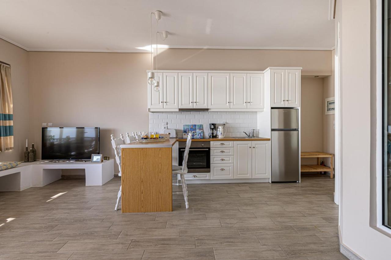 Paralio Astros Beachfront Suites Xiropigado Exteriér fotografie